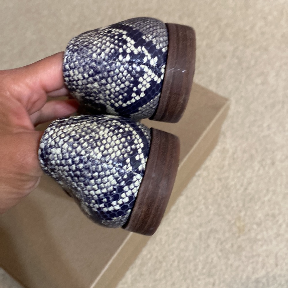 Pretty Python Print Genuine Leather - image 3